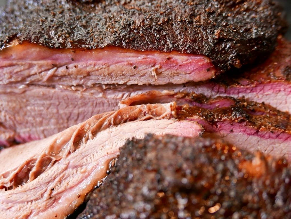 how-to-cook-beef-brisket-on-a-pellet-smoker-pioneer-smoke-house