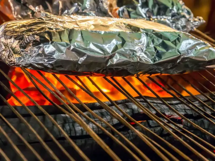 how to grill fish in foil on a gas grill