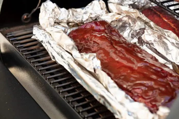 How To Grill Ribs Using Foil Pioneer Smoke House 8850